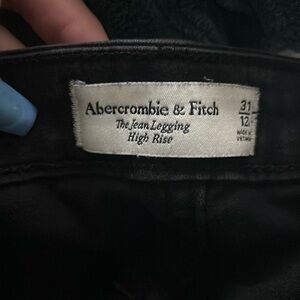 Used/like new abercrombie & fitch high rise jean leggings in a size 12